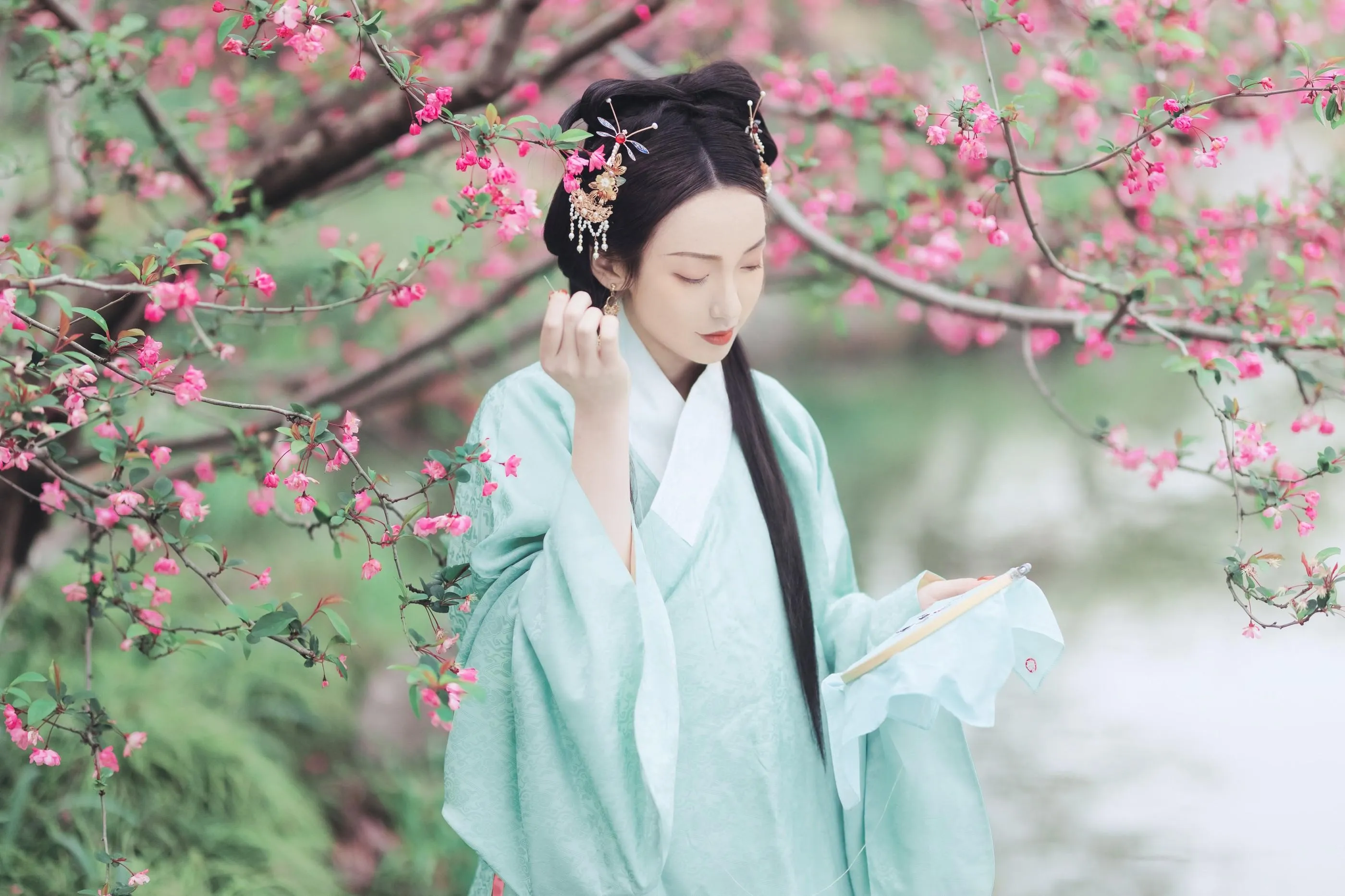 [YITUYU艺图语]2022.01.12 海棠依旧 Joyceee [27P]插图